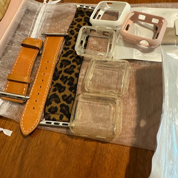 Apple Watch Series 3 - Picture 2 of 3